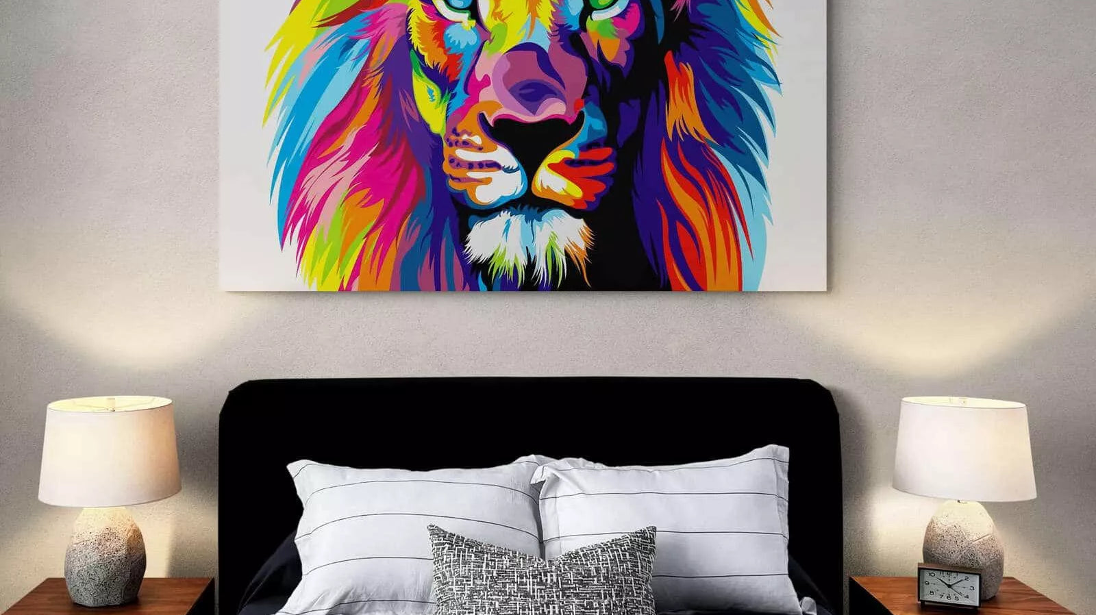 Comment choisir un tableau coloré pour votre salon ? - Montableaudeco