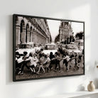 Tableau cadre flottant noir photo Robert Doisneau rue de Rivoli décoration murale chic noir et blanc