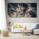 Détail ondulations bleues et filets d’or style marbre océanique

