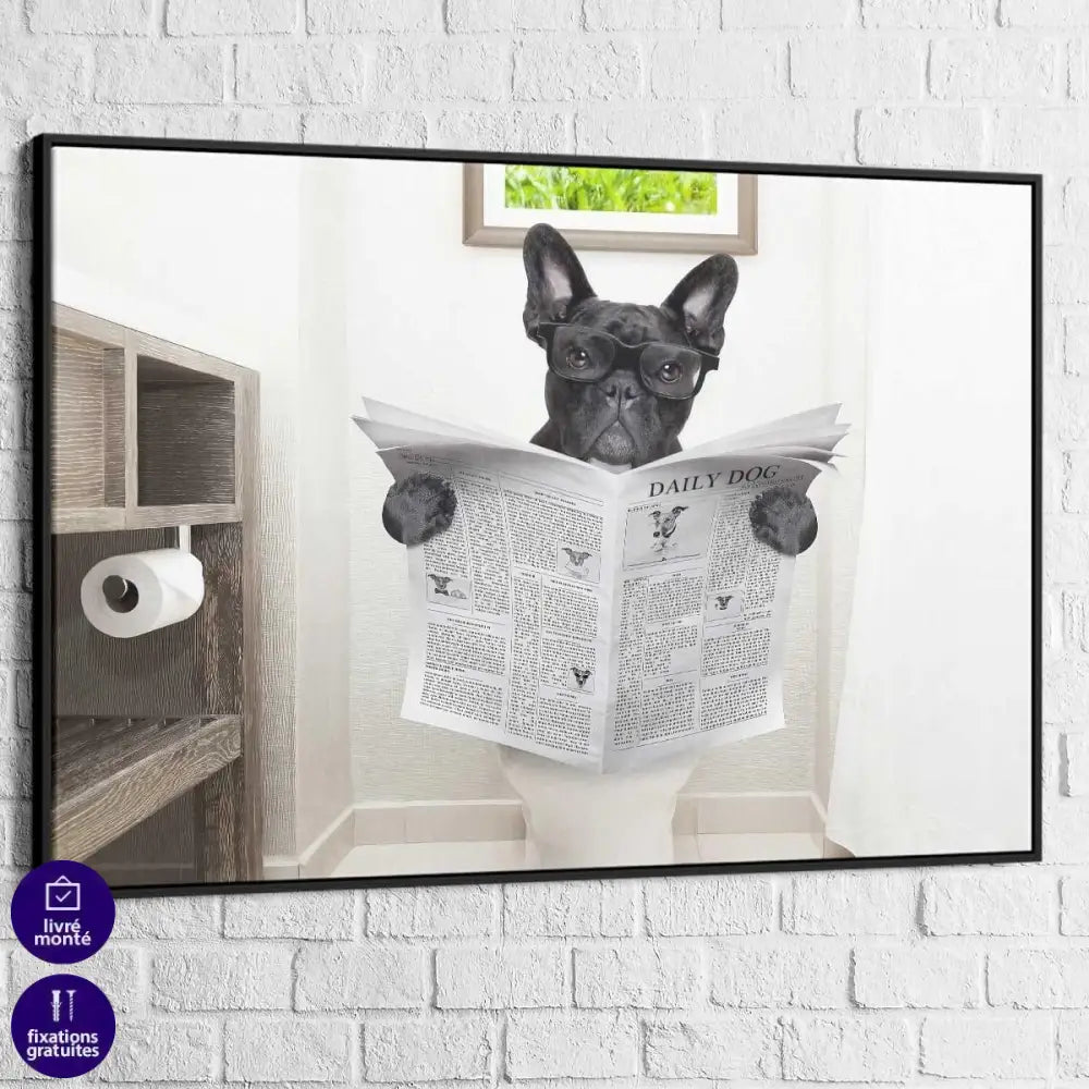 Tableau Chien Bulldog Français au toilette - Montableaudeco A