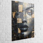 Œuvre murale moderne et luxueuse représentant une femme mystérieuse

