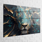 Tableau moderne lion puissant avec éclats dorés et rendu premium

